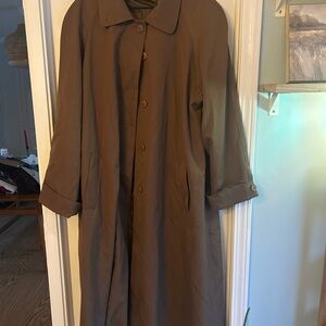 Women’s Gallery Classic Brown Long Coat Size Large